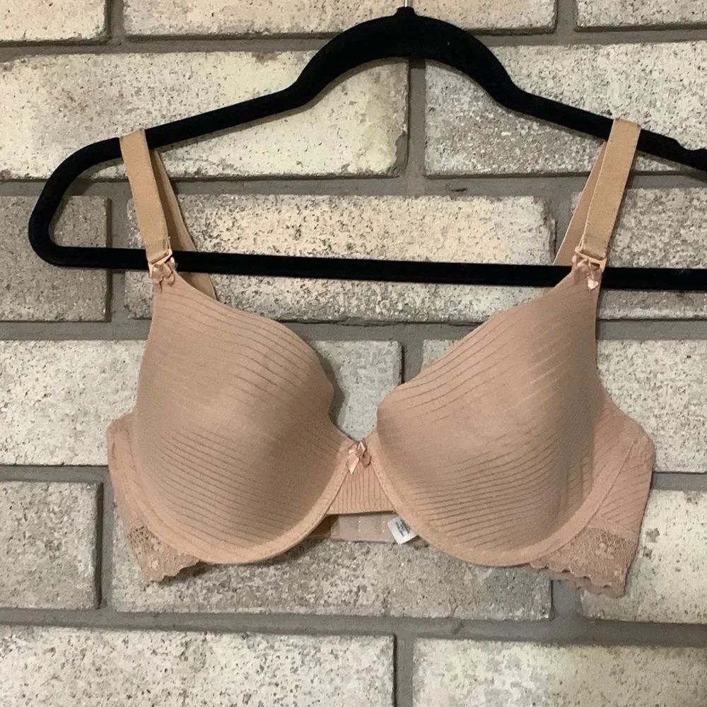 3for$20 bra has underwire 32DD